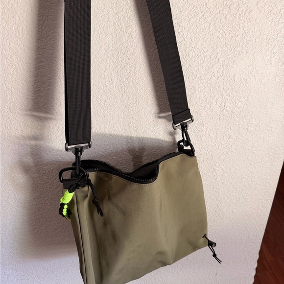 SHEIN Olive Green Messenger Bag with Neon Yellow Accent - Picture 7 of 8
